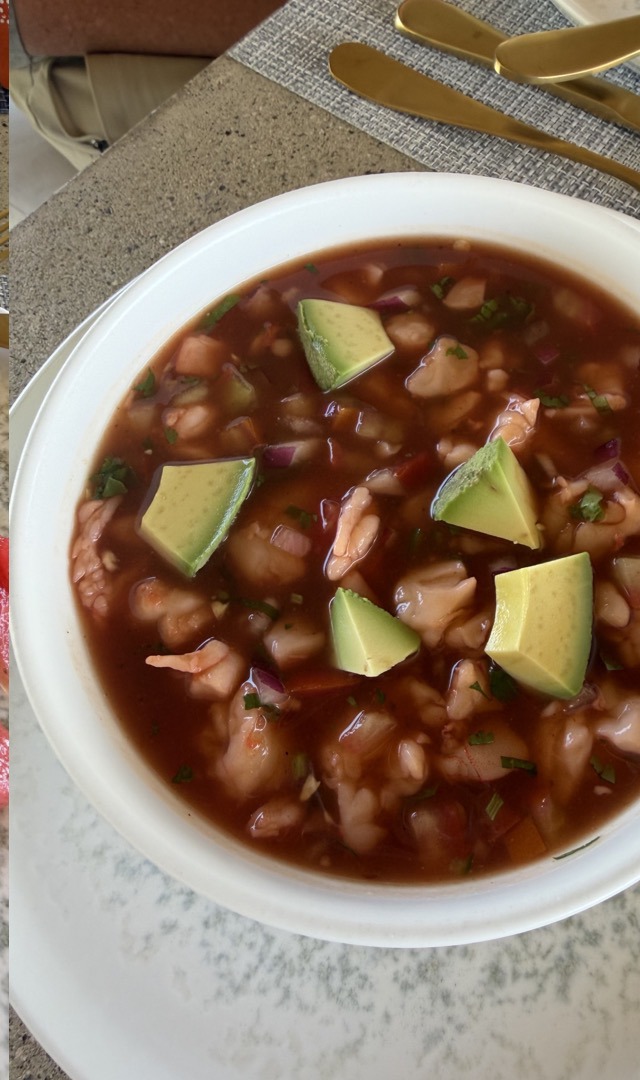 Aguachile with avocado